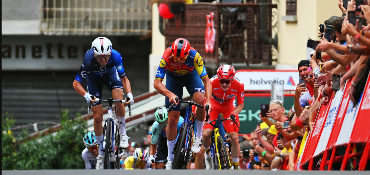 girodociclismo.com.br jonas vingegaard critica sprint de david gaudu na 3a etapa da vuelta nao freou na curva pode nao ter sido a atitude mais legal image 4