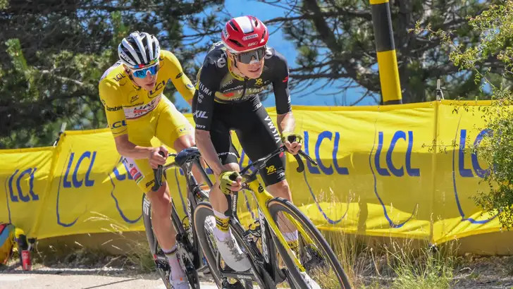 girodociclismo.com.br jonas vingegaard deveria se libertar dessa armadilha do tour de france tadej atrapalha campeao da vuelta analisa aconselha o dinamarques image