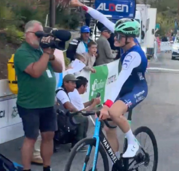 girodociclismo.com.br jovem prodigio da decathlon ag2r vence a 1a etapa do tour de lavenir confira os resultados e a chegada de paul seixas image 1
