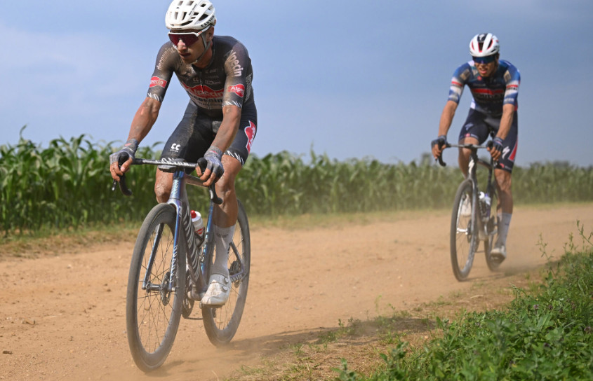 girodociclismo.com.br q36 5 contrata um dos principais gregarios de mathieu van der poel estou ansioso para trabalhar com tom pidcock sempre tivemos uma boa conexao image 2