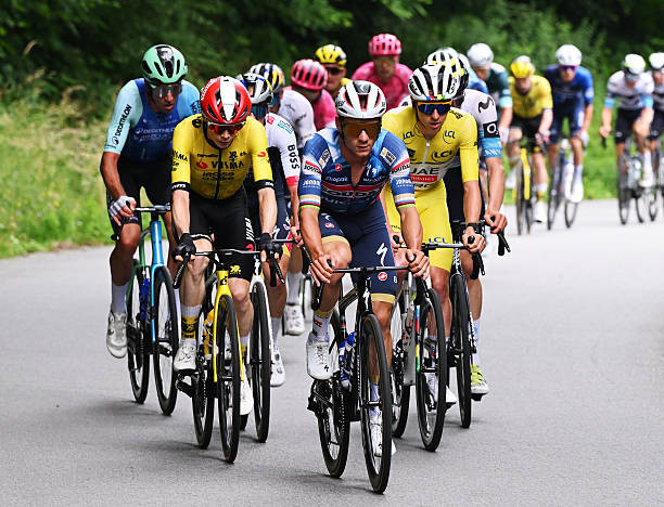"Com Tadej Pogacar e Vingegaard, Evenepoel nunca vencerá o Tour de France"; Johan Bruyneel é franco sobre transferência do belga, assista o vídeo 3 girodociclismo.com.br se tadej pogacar e vingegaard estiverem evenepoel nunca vencera o tour de france johan bruyneel e direto sobre mudanca do belga assista o video image 2