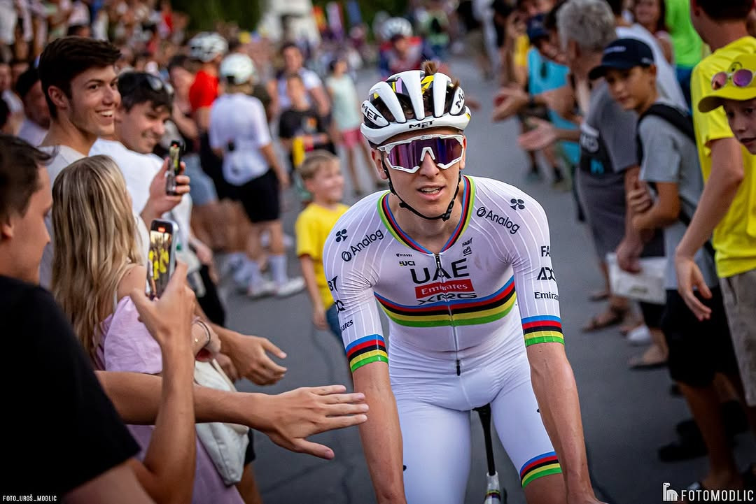 girodociclismo.com.br tadej pogacar deu uns 800 mil autografos e tirado 500 mil selfies vencedor de 3 etapas do tour de france relata a participacao em prova na eslovenia image 16