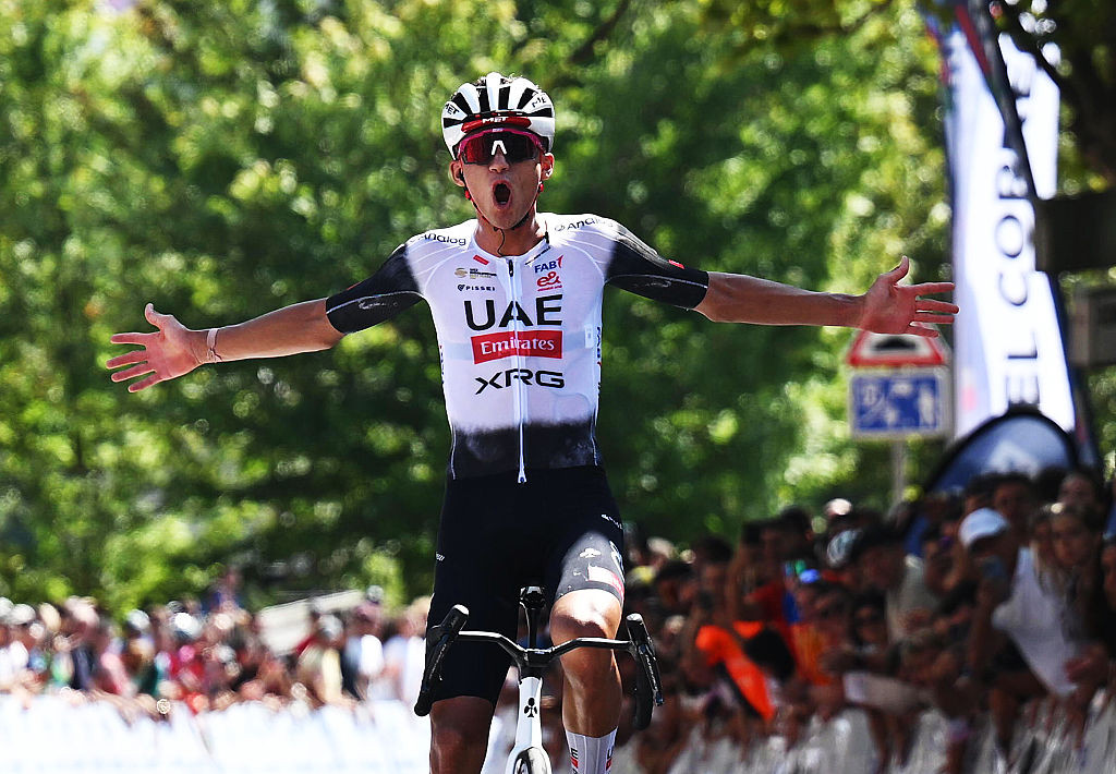 girodociclismo.com.br tadej pogacar dispara na lideranca do ranking da uci isaac del toro ultrapassa jonas vingegaard e remco evenepoel confira o ranking completo image 7