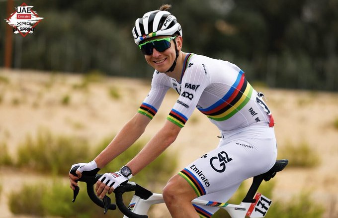girodociclismo.com.br tadej pogacar permanece como o ciclista mais bem pago do mundo remco evenepoel e o 2o e ultrapassa jonas vingegaard confira o top 10 pogacar camisa de campeao mundial iii