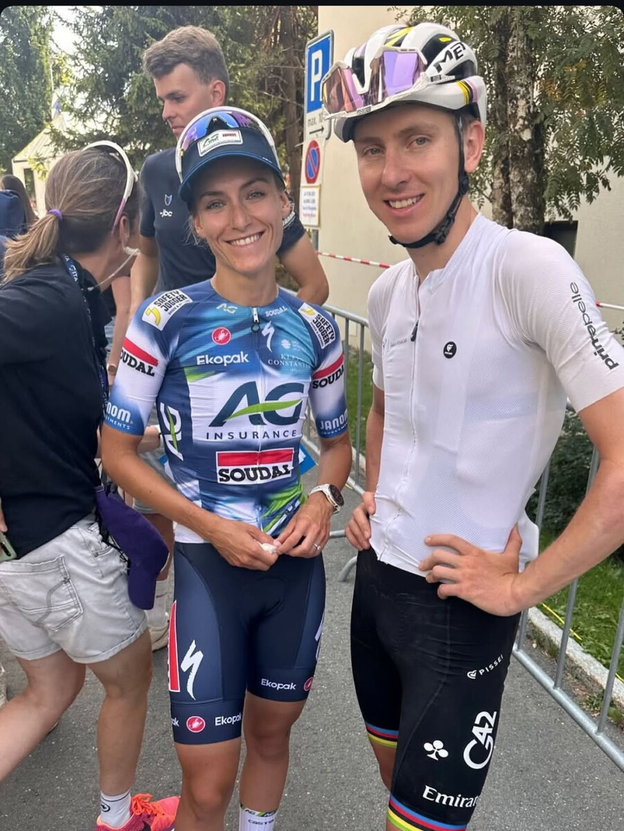 girodociclismo.com.br tadej pogacar surge como um discreto fa no tour de romandie campeao mundial estava sem o uniforme da uae emirates assista o video image 5