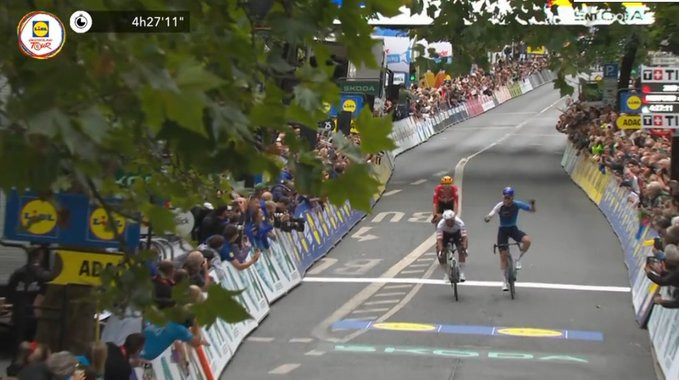 Tour da Alemanha: Riley Sheehan comemora antes e Jhonatan Narváez vence 2ª etapa, confira os resultados e a chegada 5 girodociclismo.com.br tour da alemanha riley sheehan comemora antes e jhonatan narvaez vence 2a etapa confira os resultados e a chegada image