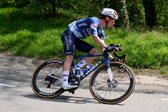 girodociclismo.com.br tres abandonos antes da 6a etapa da vuelta a espana soudal quick step reduzida a seis ciclistas image
