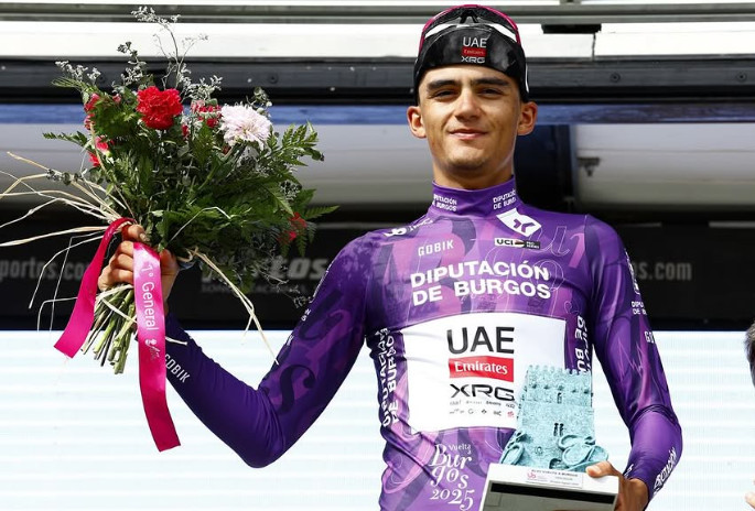 girodociclismo.com.br uae emirates xrg alcanca marca historica com vitorias de isaac del toro e brandon mcnulty image 5