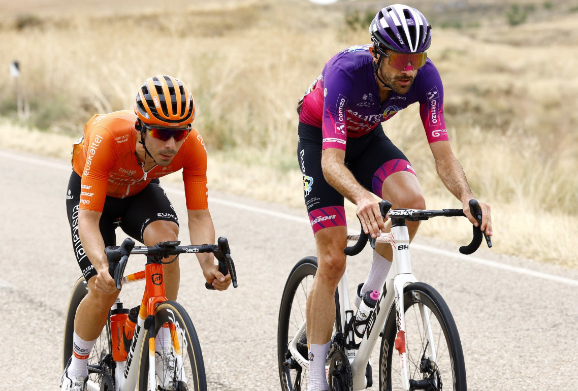Vuelta a Burgos 2025: Matteo Moschetti vence 2ª etapa decidida no foto finish, confira os resultados e a chegada 3 girodociclismo.com.br vuelta a burgos image 6