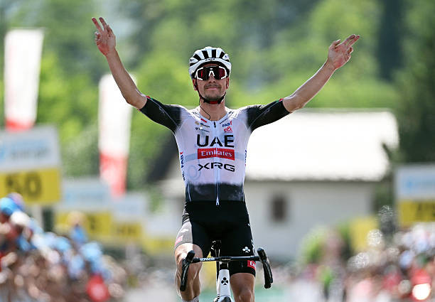 girodociclismo.com.br vuelta a espana 2025 com jonas vingegaard e joao almeida na proxima semana confira todas as etapas e o start list provisorio image