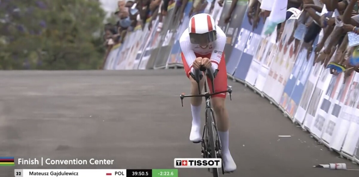 Campeonato Mundial de Ciclismo: Jakob Söderqvist domina e vence o Contrarrelógio Sub-23, confira os resultados e a chegada 3 girodociclismo.com.br campeonato mundial de ciclismo jakob soderqvist vence o contrarrelogio sub 23 image
