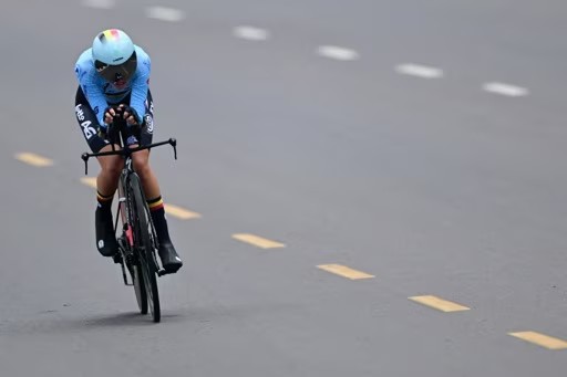 girodociclismo.com.br ciclista belga recebe ajuda inesperada de remco evenepoel no mundial estava com as botinhas mais rapidas do mundo image 1