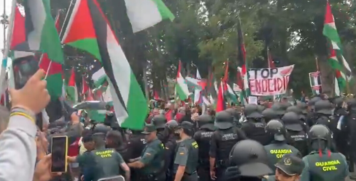 Diretor da Vuelta a España concede coletiva e manifesta indignação com protestos "não há plano B", assista o vídeo 3 girodociclismo.com.br diretor da vuelta a espana concede coletiva e manifesta forte indignacao confira o video image 2