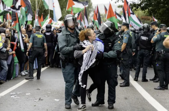 Diretor da Vuelta a España concede coletiva e manifesta indignação com protestos "não há plano B", assista o vídeo 1 girodociclismo.com.br diretor da vuelta a espana concede coletiva e manifesta forte indignacao confira o video image