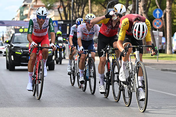 Isaac Del Toro vence a 4ª prova em 7 dias, mexicano bate Rui Costa no Trofeo Matteotti; confira os resultados e a chegada 3 girodociclismo.com.br isaac del toro vence a 4a prova em 7 dias mexicano bateu rui costa no 77o trofeo matteotti confira os resultados e a chegada image 6