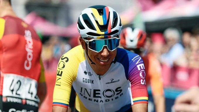girodociclismo.com.br jornalista italiano afirma que egan bernal sera gregario de jonas vingegaard colombiano nega publicamente assista a entrevista image 2