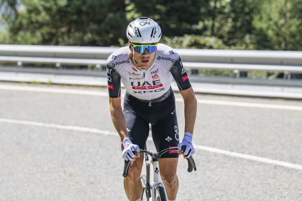 girodociclismo.com.br juan ayuso e uae emirates xrg anunciam o rompimento de contrato e hora de seguir um caminho diferente confira o anuncio oficial image