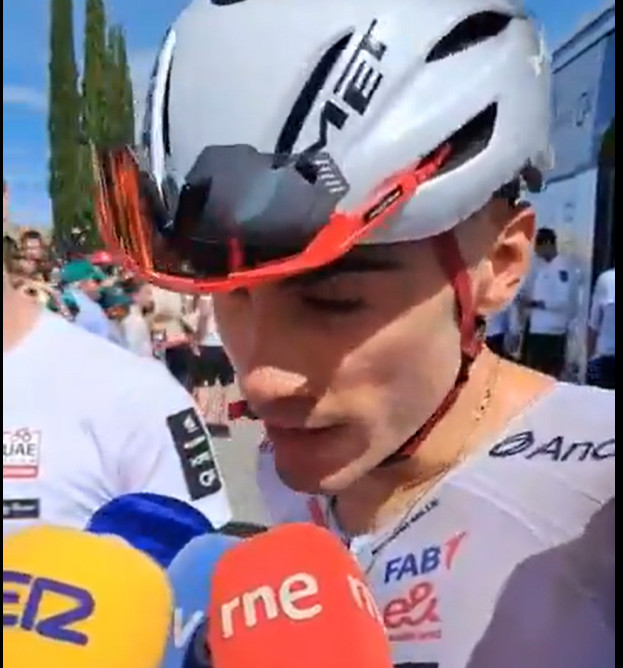 girodociclismo.com.br juan ayuso faz graves acusacoes a uae emirates eles tentaram prejudicar minha imagem nao concordo com a declaracao assista o video image