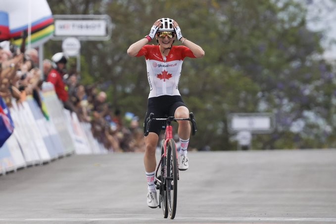 girodociclismo.com.br magdeleine vallieres surpreende e conquista o titulo mundial de elite feminino image 1