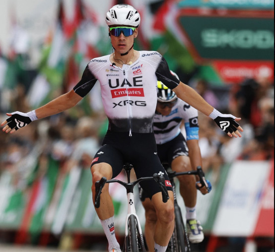 girodociclismo.com.br me disseram do carro para deixa lo nervoso juan ayuso revela detalhes da vitoria na vuelta a espana assista o video image