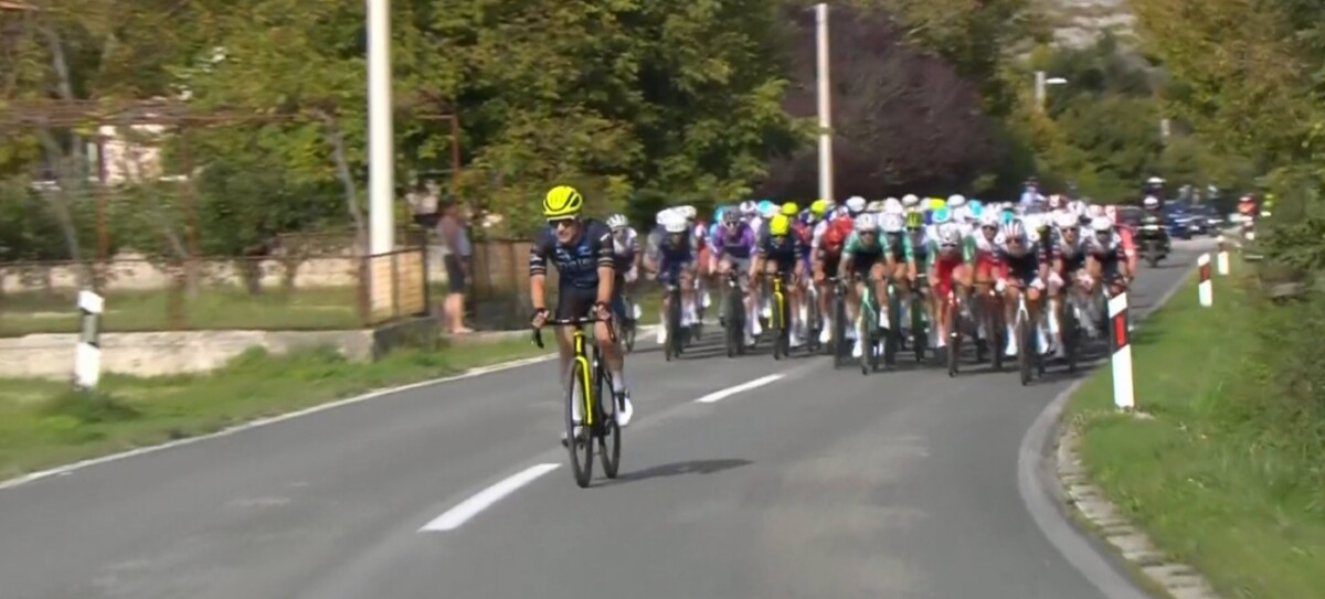 girodociclismo.com.br paul magnier vence a 1a etapa da cro race 2025 rui oliveira e top 6 confira os resultados e a chegada image 2