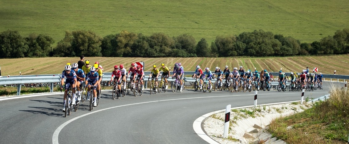 girodociclismo.com.br paul magnier vence pela 4a vez consecutiva do tour da eslovaquia frances triunfa na 4a etapa confira os resultados e a chegada image 3