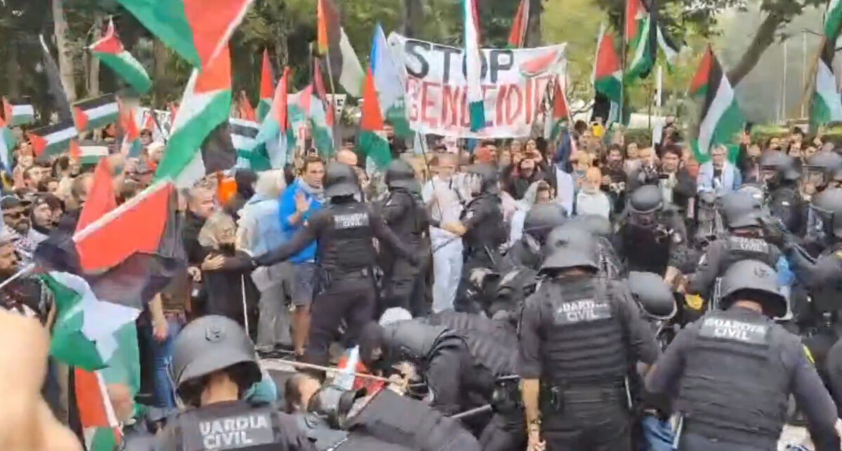 girodociclismo.com.br protestos levam a interrupcao da vuelta e causam confusao no pelotao image 6