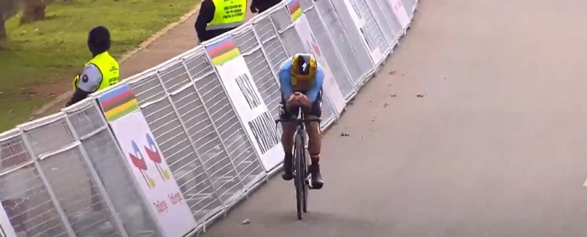 girodociclismo.com.br remco evenepoel descreve o duelo com tadej pogacar no mundial quando o vi na subida estabeleci uma meta assista a entrevista image 3