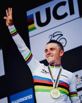 girodociclismo.com.br remco evenepoel descreve o duelo com tadej pogacar no mundial quando o vi na subida eu estabeleci uma meta assista a entrevista image