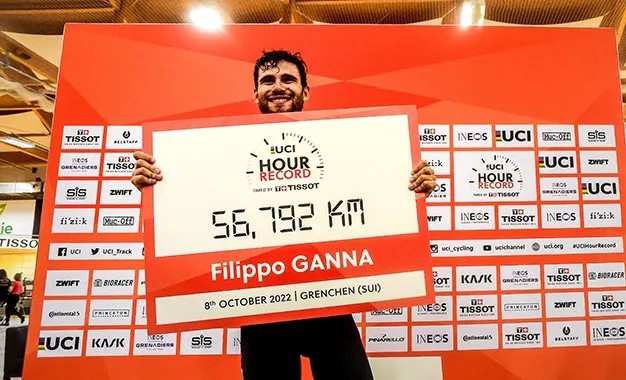 girodociclismo.com.br remco evenepoel tentara bater recorde da hora e um objetivo admite pai do tricampeao mundial image