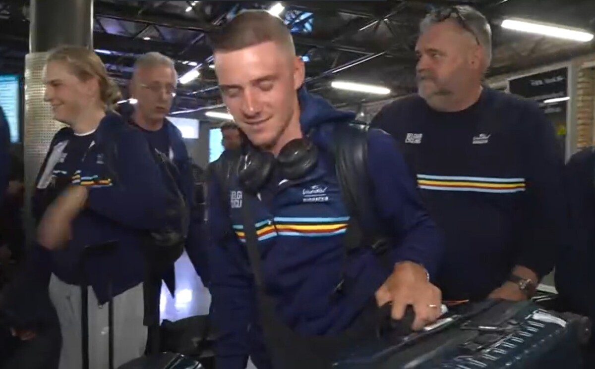 girodociclismo.com.br tadej pogacar e remco evenepoel chegam para o mundial de ciclismo ciclistas treinaram nesta manha confira os videos image 2