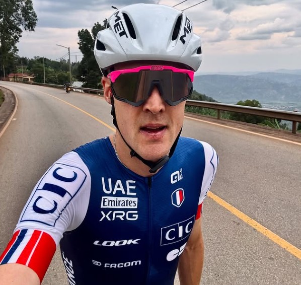 "Tadej Pogacar não busca vingança, busca a vitória" diretor da UAE Emirates projeta o duelo com Remco Evenepoel no Mundial 2 girodociclismo.com.br tadej pogacar nao busca vinganca busca a vitoria diretor da uae emirates projeta o duelo com remco evenepoel hoje image