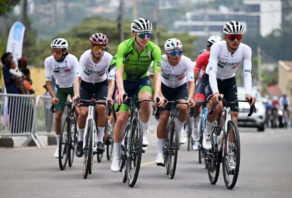 girodociclismo.com.br tadej pogacar vai querer provar alguma coisa no domingo tom pidcock concede coletiva e analisa o campeonato mundial de ciclismo image