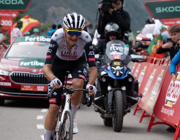 girodociclismo.com.br teremos que isolar tadej pogacar e faze lo trabalhar mais do que o normal marc soler revela a estrategia da espanha para o mundial image