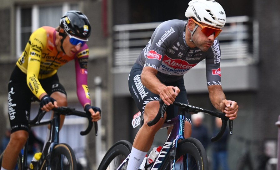 girodociclismo.com.br tim merlier conquista sua 15a vitoria da temporada campeao europeu venceu a omloop van het houtland confira os resultados e a chegada image 7
