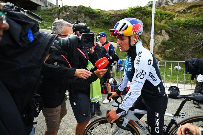 girodociclismo.com.br tom pidcock mantem confianca na vuelta e revela pedido de desculpas de joao almeida ele me pediu desculpas nao guardo ressentimentos assista o video image 4