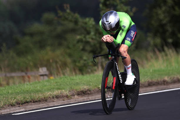 girodociclismo.com.br treinei mais que o normal na bicicleta de contrarrelogio tadej pogacar revela que esta pronto para desafiar remco evenepoel no mundial de ruanda image 1