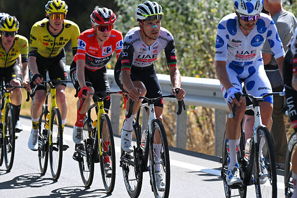 girodociclismo.com.br vencer um grand tour sem tadej pogacar teria sido fantastico johan bruyneel analisa a uae emirates na vuelta a espana assista o video image 4