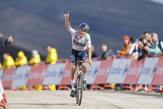 girodociclismo.com.br vuelta a espana 2025 resultados da 17a etapa giulio pellizzari vence vingegaard amplia lideranca confira os resultados e a chegada image 8