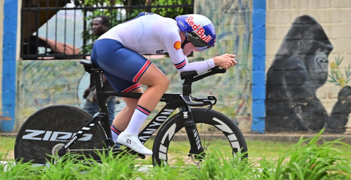 Zoe Bäckstedt vence Campeonato Mundial de Contrarrelógio sub-23, britânica conquista 8º título mundial, confira os resultados e a chegada 4 girodociclismo.com.br zoe backstedt vence campeonato mundial de contrarrelogio sub 23 confira os resultados e a chegada image 2