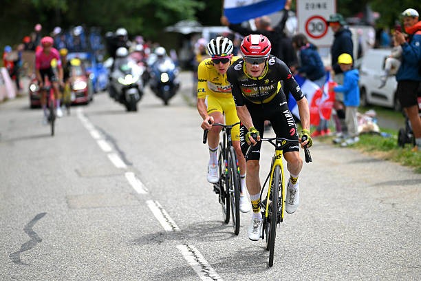 girodociclismo.com.br analista dinamarques critica fortemente a visma lease a bike esqueceram que jonas vingegaard esta na equipe image