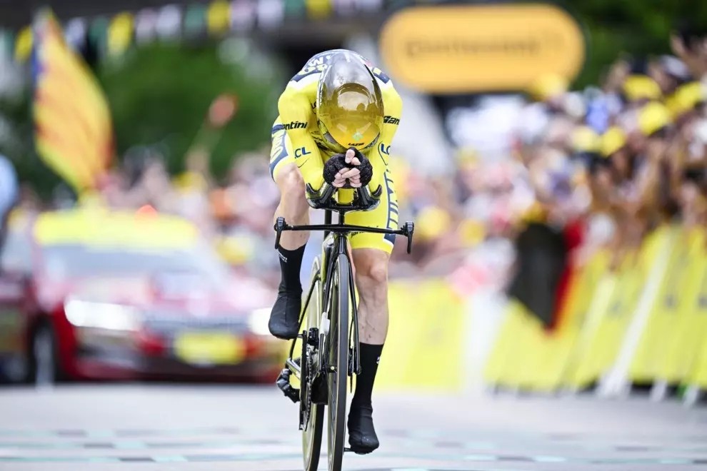 girodociclismo.com.br campeao da vuelta da espana rebate criticas da visma lease a bike desacelere um pouco sua equipe assista o video image 5