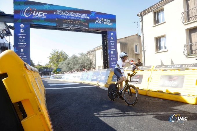 girodociclismo.com.br campeao mundial michiel mouris vence o europeu de contrarrelogio junior confira os resultados e a chegada image 1
