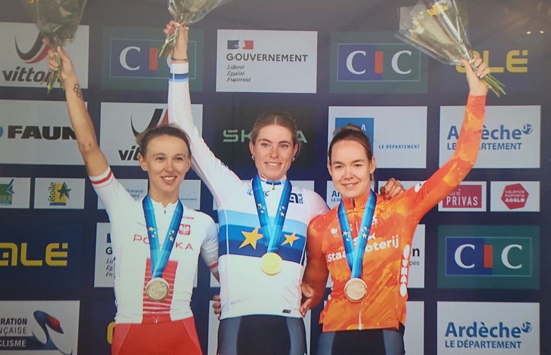 Campeonato Europeu de Ciclismo: Demi Vollering é campeã após longo voo solo, confira os resultados e a chegada 1 girodociclismo.com.br campeonato europeu de ciclismo demi vollering e campea apos longo voo solo confira os resultados e a chegada image 10