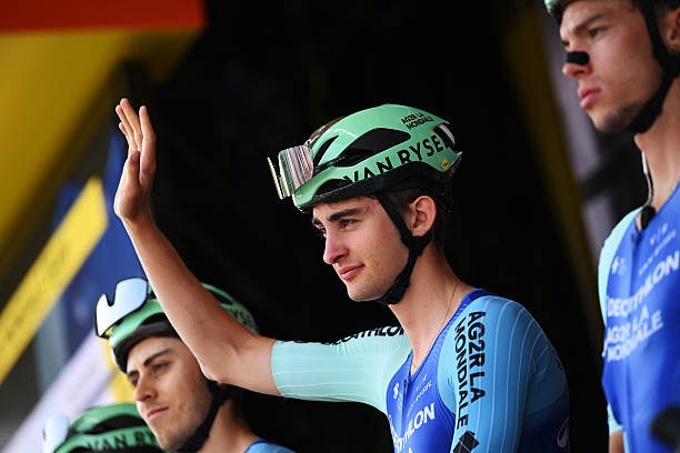 girodociclismo.com.br dominio de tadej pogacar esta no fim diretor da lenda bernard hinault alerta em breve teremos o confronto com paul seixas assista o video image 2