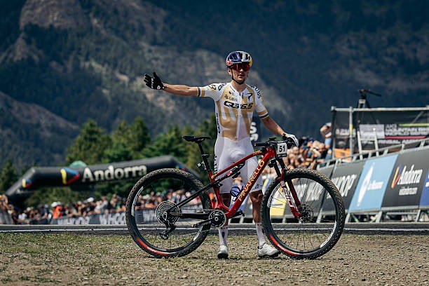 girodociclismo.com.br equipe de tom pidcock troca de nome e solicita a uci licenca no worldtour time muda fornecedor de bicicletas image 1
