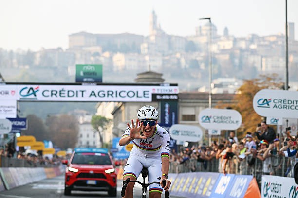 girodociclismo.com.br ernesto colnago me deu o telefone e falei com eddy merckx tadej pogacar revela momento inusitado apos a vitoria na il lombardia image