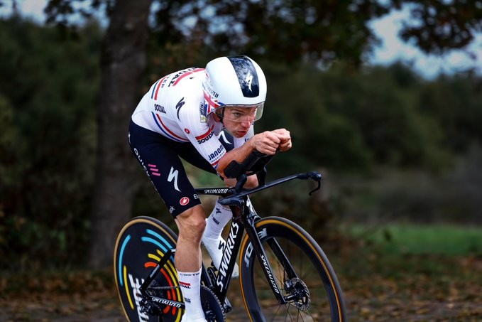 girodociclismo.com.br ethan hayter vence contrarrelogio e retoma lideranca do tour da holanda confira os resultados e a chegada image