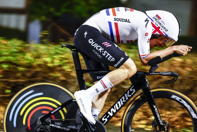 girodociclismo.com.br ethan hayter vence o prologo noturno do 1o tour da holanda confira os resultados e a chegada image