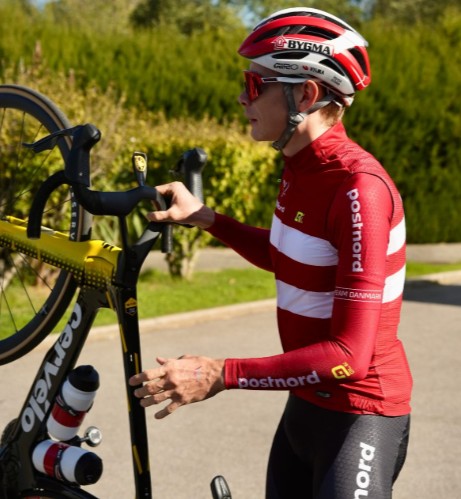 "Eu já venci Tadej Pogacar no sprint" Jonas Vingegaard fala após reconhecer o percurso do Campeonato Europeu de Estrada 3 girodociclismo.com.br eu ja venci pogacar em corridas de um dia jonas vingegaard fala apos reconhecer o percurso do campeonato europeu de estrada image 2